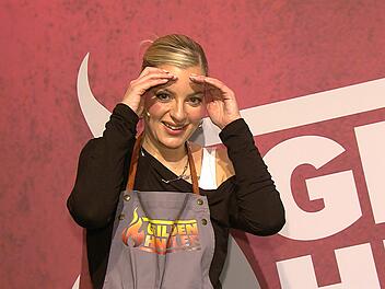 Ihr Auftritt bei "Grill den Henssler" wurde f&uuml;r Podcasterin und Moderatorin Laura Larsson zur "Nahtoderfahrung".