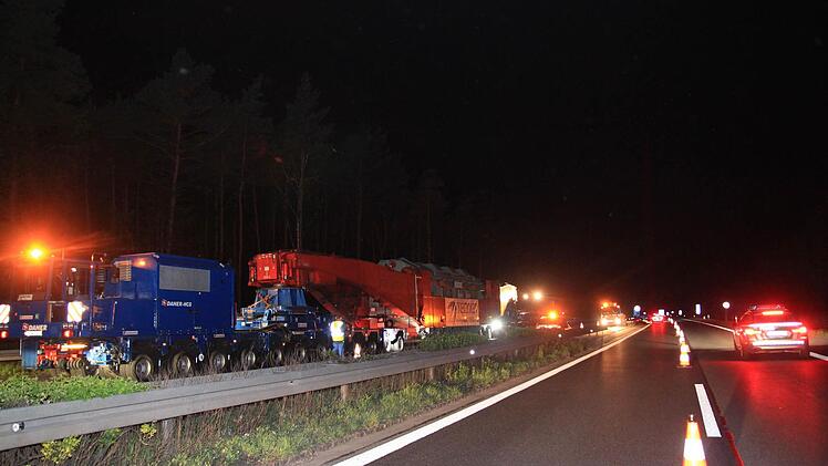 Schwertransporter Bamberg am 5. Mai 2015 Foto: Ferdinand Merzbach