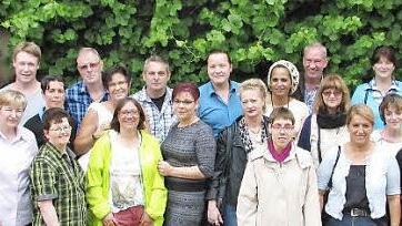 Die Teilnehmer des Ehemaligen-Treffens mit der Bundestagsabgeordneten Dorothee Bär (Dritte von rechts)
