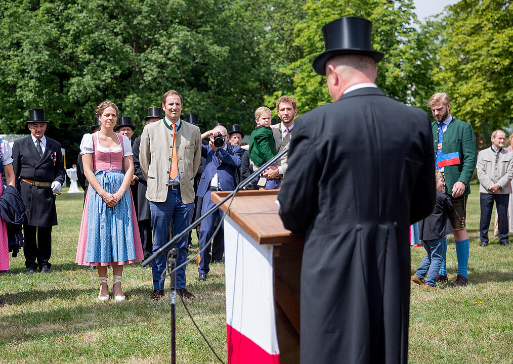 Heimf&uuml;hrung der Braut des F&uuml;rsten Castell-R&uuml;denhausen