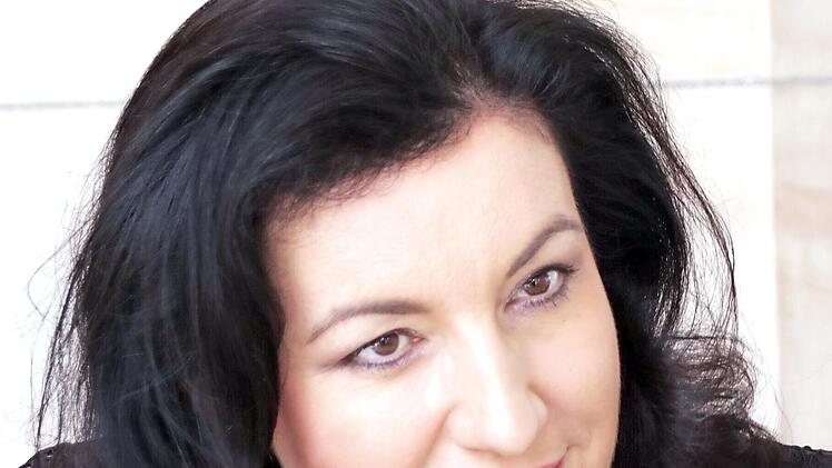 Den einen Moment mit Angela Merkel gibt es für Dorothee Bär nicht.