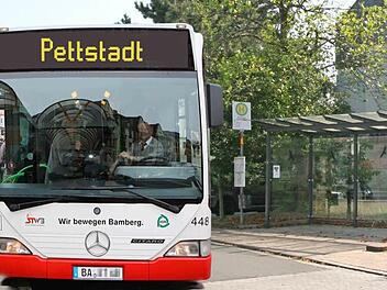 Die jetzige Bushaltestelle Ärztehaus in Pettstadt. Wird sie bald auch vom Stadtbus angesteuert? Foto: Werner Baier/Montage: Dagmar Klumb