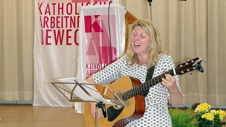 Der politische Frühschoppen wurde von Silvia Wachter musikalisch umrahmt.Heike Schülein