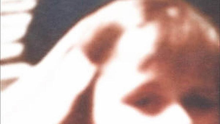 In ihrem Buch "Kindermund" hat Pola Kinski mit ihrem Vater, dem berühmten Schauspieler Klaus Kinski (†), abgerechnet und ihm jahrelangen Missbrauch vorgeworfen.  Repro: BR