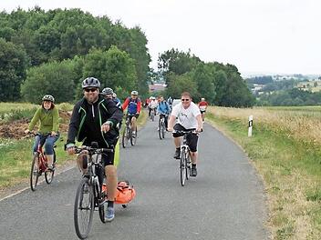 Ob zu Fuß oder auf dem Rad: Der Weg ist das Ziel.  Foto: Christian Dreßel
