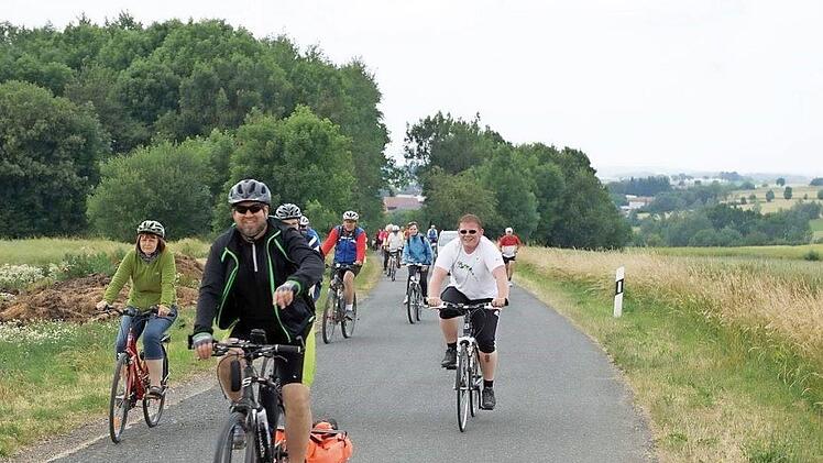 Ob zu Fuß oder auf dem Rad: Der Weg ist das Ziel.  Foto: Christian Dreßel