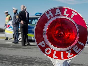 Bei einer Verkehrskontrolle hast du Pflichten, aber auch jede Menge Rechte.