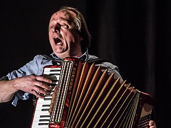 Jan Burdinski begeisterte mit seinem Ringelnatz-Abend. Foto: Jochen Berger