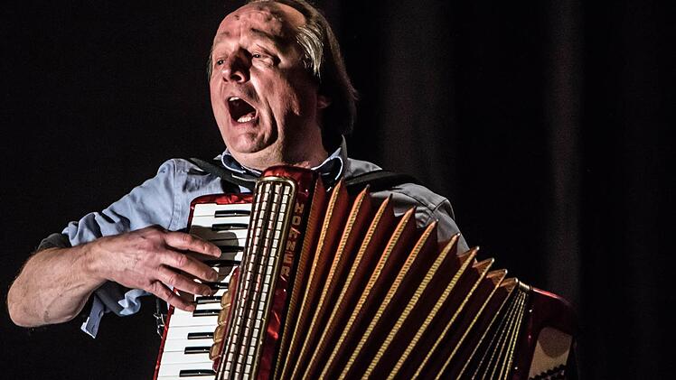 Jan Burdinski begeisterte mit seinem Ringelnatz-Abend. Foto: Jochen Berger