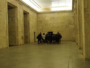 In N&uuml;rnberg wird am Tag der Deutschen Einheit der verschlossene Bereich des NS-Baus f&uuml;r Besucher zug&auml;nglich gemacht. Es werden zudem kostenlose F&uuml;hrungen &uuml;ber das Zeppelingel&auml;nde angeboten. Foto: Jasmin Siebert