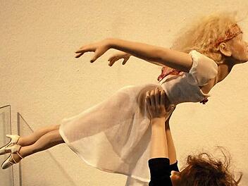 "Auslotung II" ist der Titel der Sonderausstellung im Museum der Deutschen Spielzeugindustrie während des Puppenfestivals. Das Bild zeigt ein Exponat aus der Ausstellung des vergangenen Jahres ("Auslotung I"). Foto: Rainer Lutz/Archiv