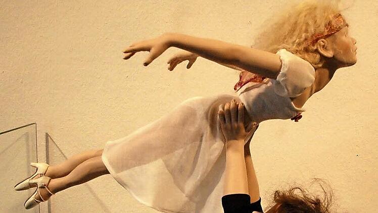 "Auslotung II" ist der Titel der Sonderausstellung im Museum der Deutschen Spielzeugindustrie während des Puppenfestivals. Das Bild zeigt ein Exponat aus der Ausstellung des vergangenen Jahres ("Auslotung I"). Foto: Rainer Lutz/Archiv