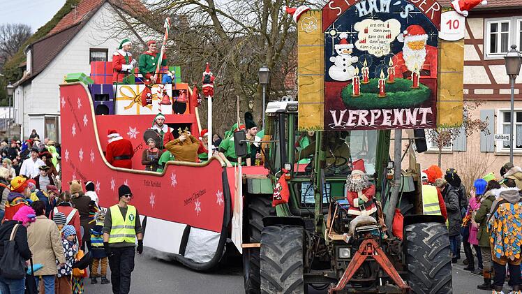 Einen besonders fantasievollen Wagen hatten die Steinsfelder gebaut.