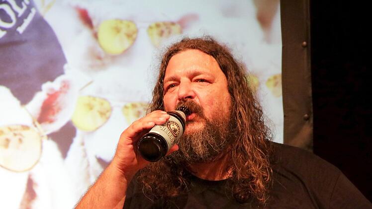 Hard-Core Comedian "Bembers" gastierte in der Stadthalle Ebermannstadt.  Josef Hofbauer