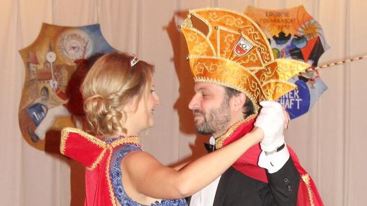 Das Prinzenpaar er&ouml;ffnete den Tanz. Foto: Friedwald Schedel