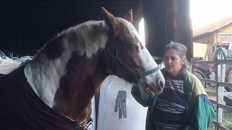 Wiedergefunden: "Atlas" und seine Besitzerin. Fotos: privat