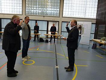 Die Führungsriege steht wieder in Ebersdorf (von links): Zweiter Bürgermeister Joachim Hassel, Dritter Bürgermeister Jürgen Heymann und Bürgermeister Bernd Reisenweber Foto: Lothar Weidner