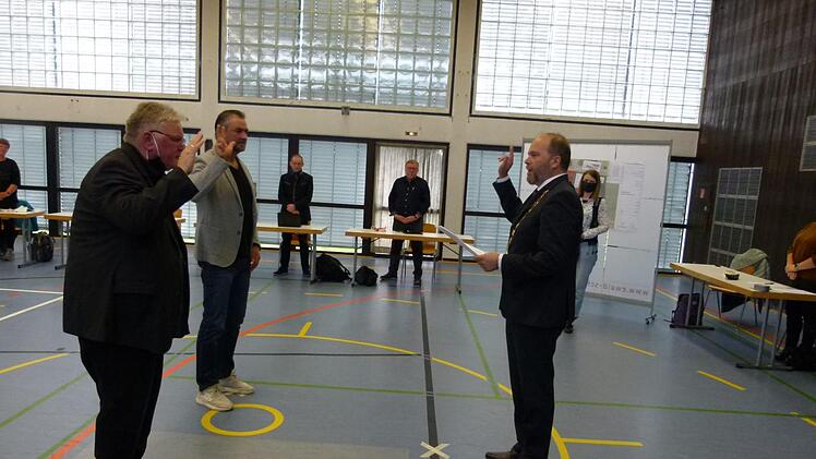 Die Führungsriege steht wieder in Ebersdorf (von links): Zweiter Bürgermeister Joachim Hassel, Dritter Bürgermeister Jürgen Heymann und Bürgermeister Bernd Reisenweber Foto: Lothar Weidner