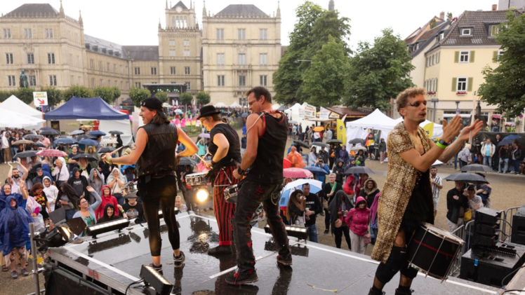Coburger Samba-Festival 2022 in Bildern: so bunt und energiegeladen wurde gefeiert
