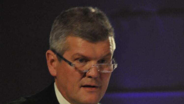 Nach vier Jahren als Dirigent der Trachtenkapelle legt Hans-Jörg Rustler nun   den Taktstock beiseite.Foto: Peter Klopf