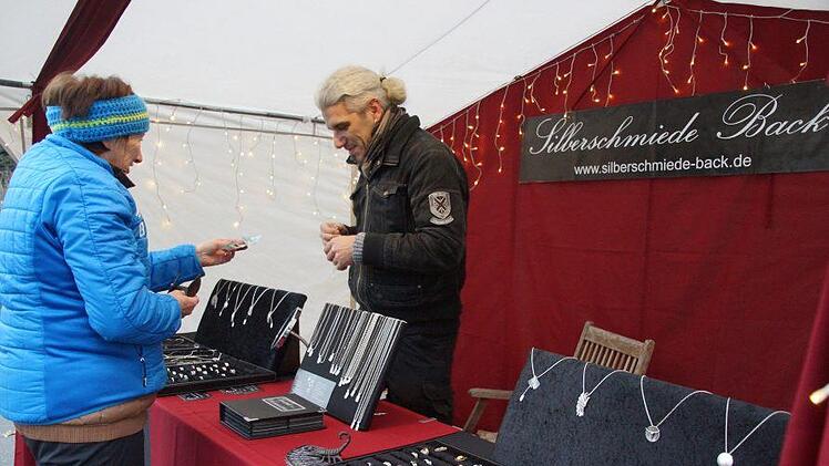 Weihnachtsmarkt in Großwenkheim. Anton Then