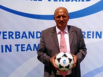 Gottfried Bindrim will auch in den nächsten vier Jahren Vorsitzender des Fußballkreises Schweinfurt bleiben.