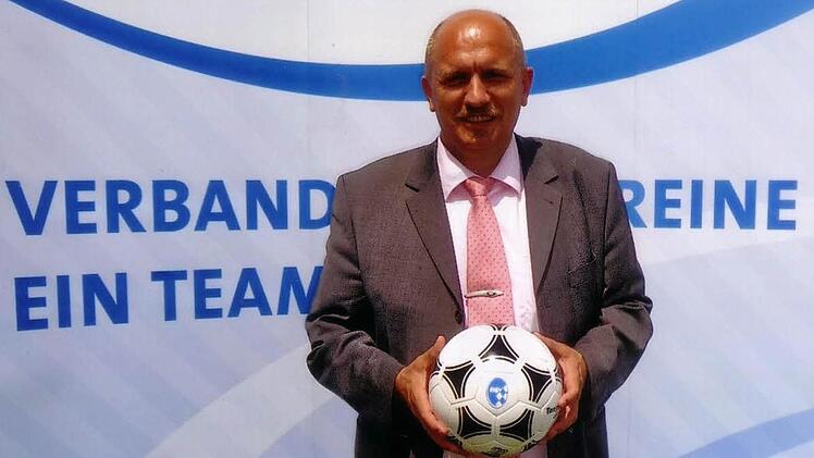 Gottfried Bindrim will auch in den nächsten vier Jahren Vorsitzender des Fußballkreises Schweinfurt bleiben.