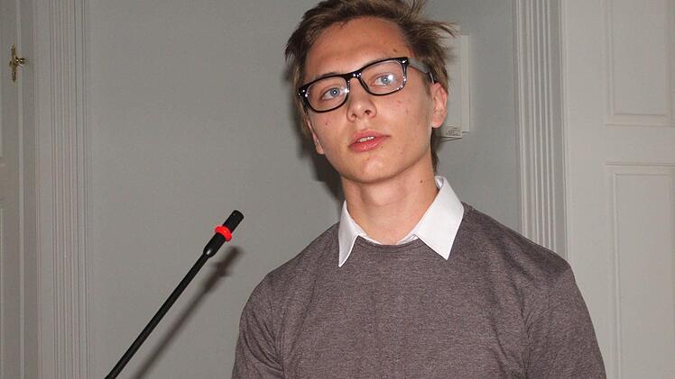 Pascal Luthardt stellt Viehh&auml;nder Fl&ouml;rsheim vor.