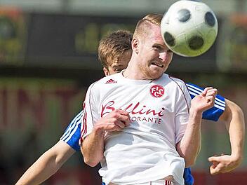 Daniel Oppel trug mit 21 Treffern zur Gesamtausbeute von 84 Saisontoren des FC Lichitenfels bei. Damit erzielte der FCL sogar zwei Tore mehr als der souveräne Meister FC Coburg.  Foto: Uwe Gick