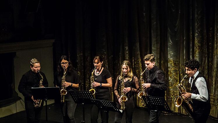 Impressionen von der Matinee "Jugend spielt für Jugend" im Landestheater Coburg: Saxofonensemble des Gymnasiums AlbertinumFoto: Jochen Berger