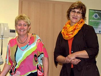 Loretta Steinhäuser (links) und Sabine Gremer bei einem neuen Kurs der Stufe I als Ausbilder