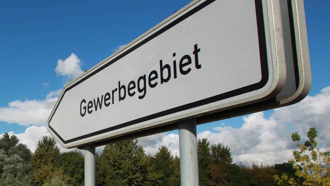 Konkurrierende Pläne mit Gewerbegebieten haben die benachbarten Kommunen Ebelsbach und Eltmann entzweit.  Foto: Symbolbild/Jens Wolf, dpa