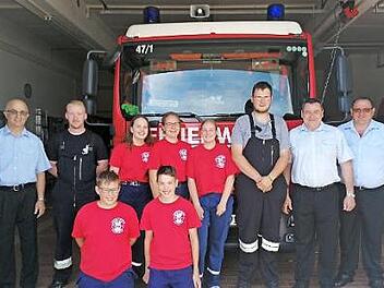 F&uuml;nf Jugendliche nahmen erfolgreich an der Jugendleistungspr&uuml;fung in Waldfenster teil.  Foto: Sabrina Schmitt /Feuerwehr