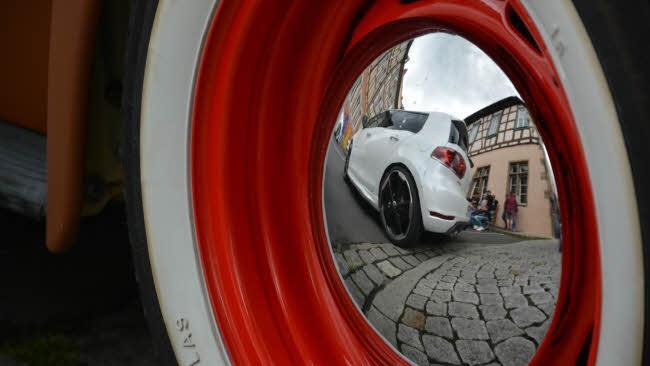 Blitzendes Chrom beim GTI-Treffen in Münnerstadt. Foto: Björn Hein