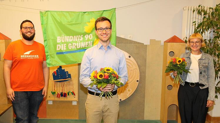 Vorstandssprecher Kevin Klüglein (von links), Direktkandidat Johannes Wagner und Listenkandidatin Ina Hofmann Foto: Wolfgang Desombre