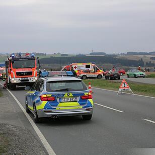 Auffahrunfal auf B173 bei Köditz - Drei Personen verletzt