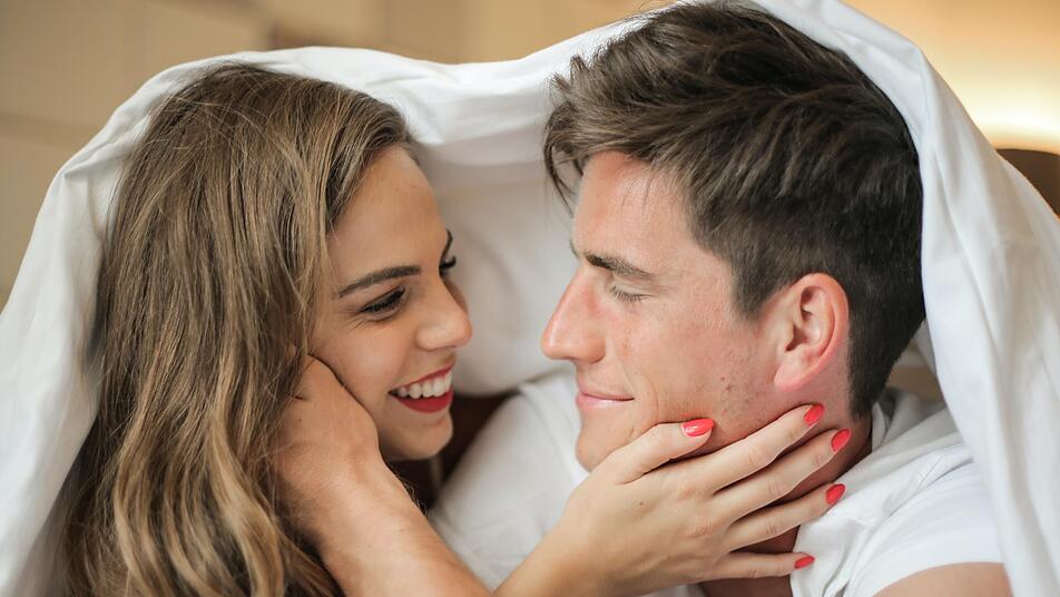 Mit diesen 15 Fragen schaffen Sie Intimität! Mit diesen 15 Fragen schaffen Sie Intimität!