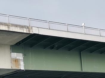 Autobahnbr&uuml;cke, Br&uuml;cke