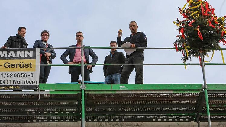 Richtfest auf dem Schul-Neubau in Kersbach im Oktober 2016 Foto: Barbara Herbst