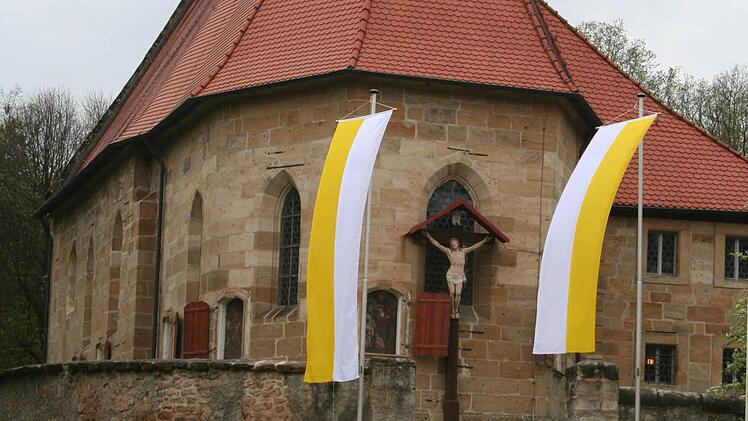 Die Kreuzbergkirche in Hallerndorf Fotos: Erlwein