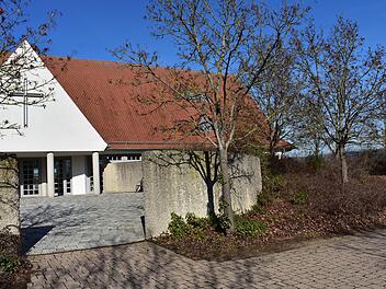 Auf dem neuen Friedhof in Neunkirchen am Brand Foto: Petra Malbrich