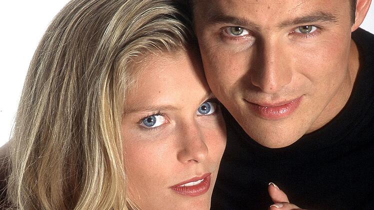 Ihre Beziehung gab der Serie ihren Namen: Jan (Andreas Brucker) und Julia (Valerie Niehaus) ahnten n&auml;mlich nicht, dass sie Zwillinge sind und litten sehr an ihrer "verbotenen Liebe".