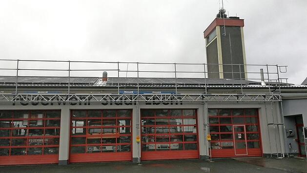 Die Bürgersolaranlage auf dem Eberner Feuerwehrhaus ist installiert. Noch in diesem Monat soll der erste Strom erzeugt werden.