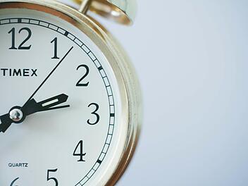 Zeitumstellung 2022: Wird die Uhr eine Stunde vor oder zurück gestellt?