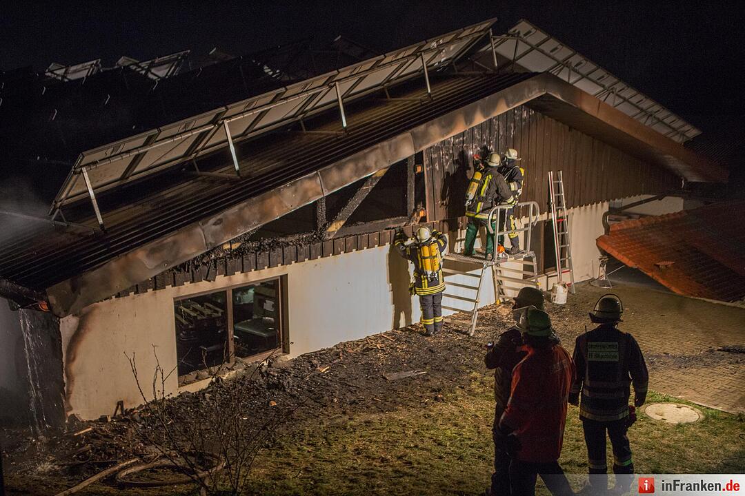 Brand eines Firmengebäuudes in Simmelsdorf