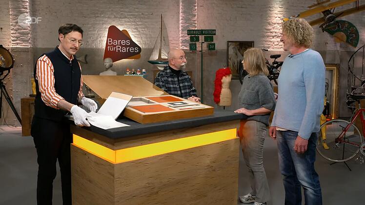 Den stolzen Wunschpreis von 2.500 Euro hielt Colmar Schulte-Goltz f&uuml;r angemessen. "Ich k&ouml;nnte mir vorstellen, der eine oder andere von den Herrschaften hat noch kein eigenes Geb&auml;ude und somit h&auml;tte er alles", dachte Lichter &uuml;ber die H&auml;ndler nach.