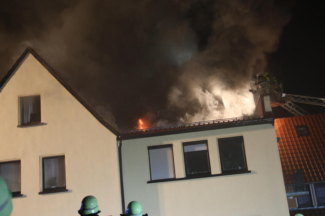 Dachstuhlbrand in Grub am Forst
