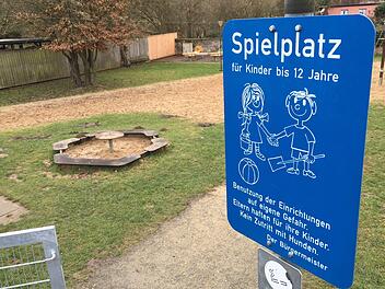 In der Anlagensatzung wird unter anderem geregelt, dass auf Spielplätzen keine Tiere erlaubt sind.