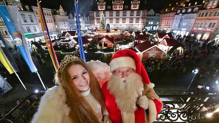 Impressionen von der Eröffnung des Coburger Weihnachtsmarktes. Foto: Ronald Rinklef