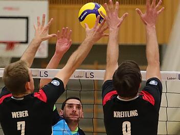 Branko Damjanovic trumpft derzeit bei den Hammelburg Volleys auf. Das will der 32-J&auml;hrige auch gegen Gotha zeigen.  Foto: Jens Feistel